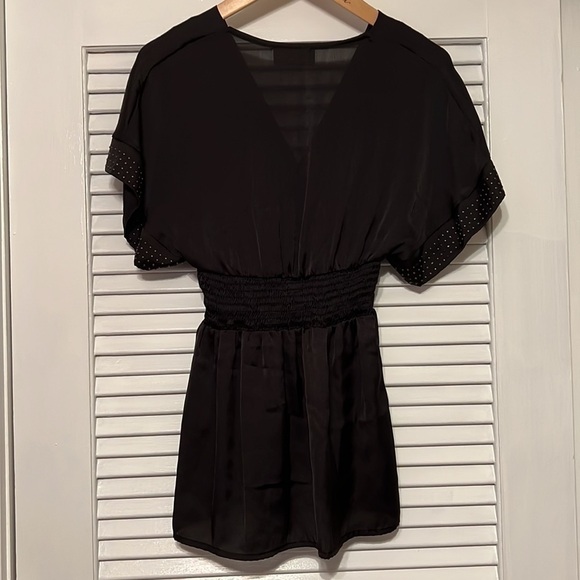 Women’s Top - Picture 12 of 14